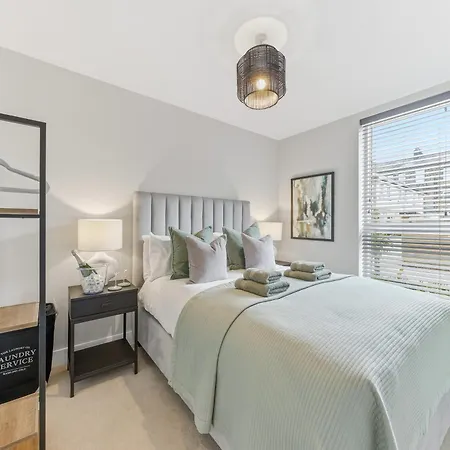 Lambert House Two * Harrogate