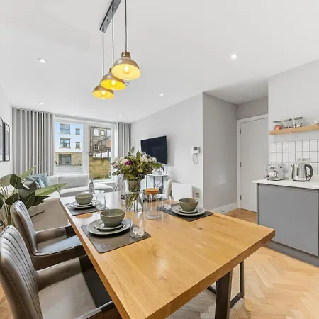 Lambert House Two Apartman